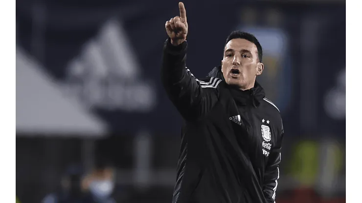 Atento Scaloni, COVID de un jugador de la Selección.
