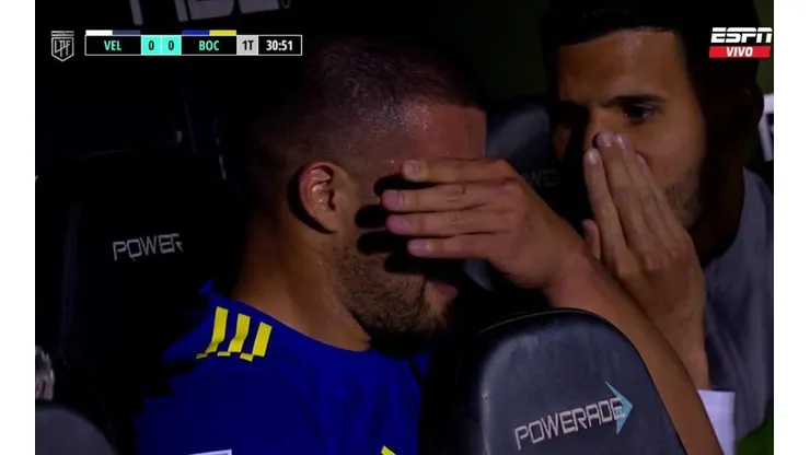 VIDEO | Weigandt se luxó el hombro y salió llorando de la cancha