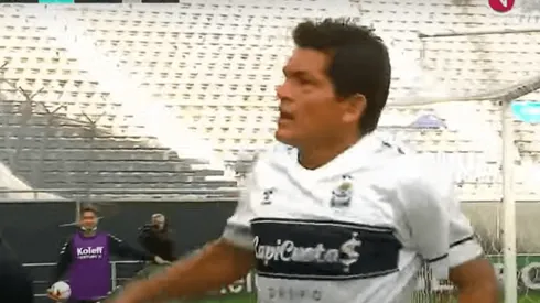 Tremendo golazo del Pulga Rodríguez para Gimnasia. (TNT Sports)