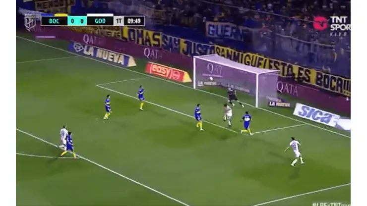 VIDEO | Badaloni se infiltró en el área de Boca y puso el 1 a 0 de Godoy Cruz