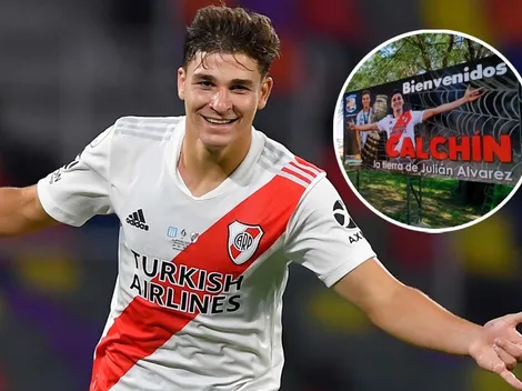 El increíble cartel que le hicieron a Julián Álvarez en Calchín