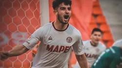 El correntino le arruinó la alegría a los hinchas de Banfield.