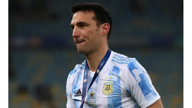 Lionel Scaloni con la medalla de campeón de la Copa América con Argentina (Foto: Getty Images)