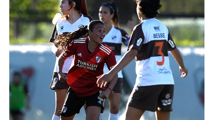 Carolina Birizamberri enfrentará a River con su selección.