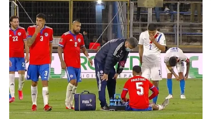 Pésima noticia para Gallardo: Paulo Díaz se lesionó jugando para Chile