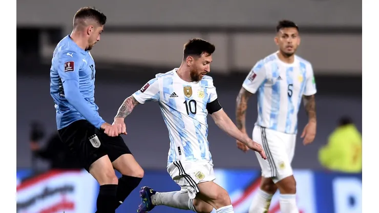 Lionel Messi vs. Uruguay, Eliminatorias CONMEBOL (Foto: Getty Images)