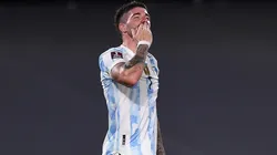 Festejo de De Paul en su gol