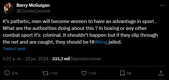 El ex campeón mundial Barry McGuigan mostró su descontento con la decisión.