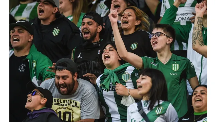Banfield sancionará a los hinchas que escupieron a los jugadores de River. (Getty)