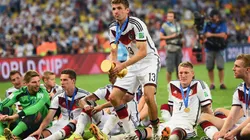 Thomas Müller levantando la Copa del Mundo de Brasil 2014 (Foto: Getty Images)
