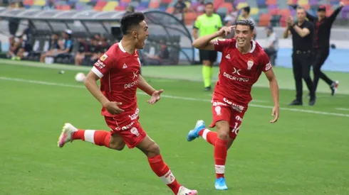 César Ibáñez metió el gol de la fecha y le dio el triunfo a Huracán. (Prensa Huracán)