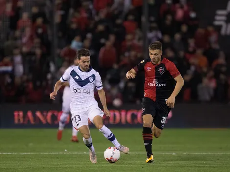 Vélez sufrió, pero ganó en Rosario y sigue peleando arriba