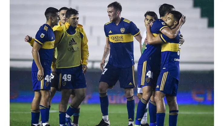 Una de las estrellas de la Reserva de Boca firmó su primer contrato profesional
