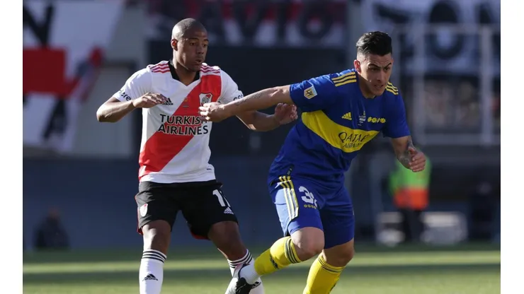 Nicolás De La Cruz y Cristian Pavón, Superclásico de la Liga Profesional (Foto: Getty Images)
