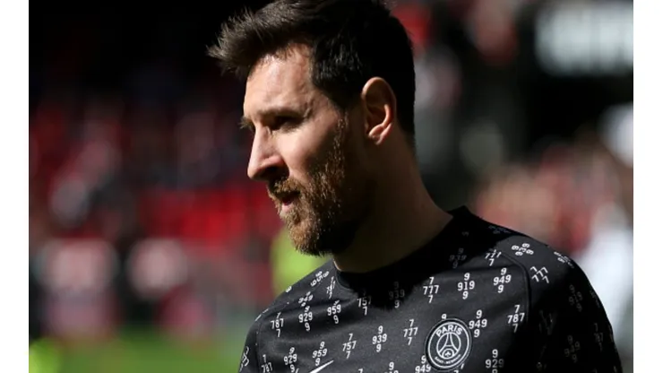 Lionel Messi sabe que el PSG quiere a Luis Suárez si es que se va Mbappé. (Getty)