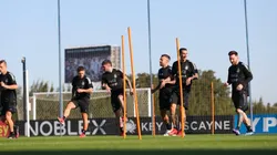 La Selección Argentina entrena de cara a una nueva triple fecha de las Eliminatorias Conmebol. (Foto: Twitter oficial de la Selección Argentina).