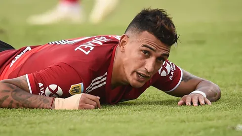 Suárez podría operarse a fin de año.