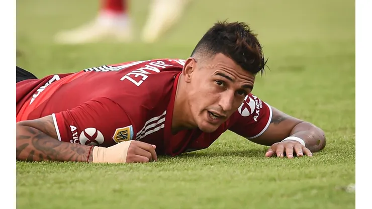 Suárez podría operarse a fin de año.