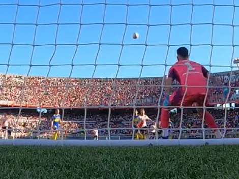 ¿Fue su culpa? El video que confirma qué le pasó a Rossi en el golazo de Álvarez