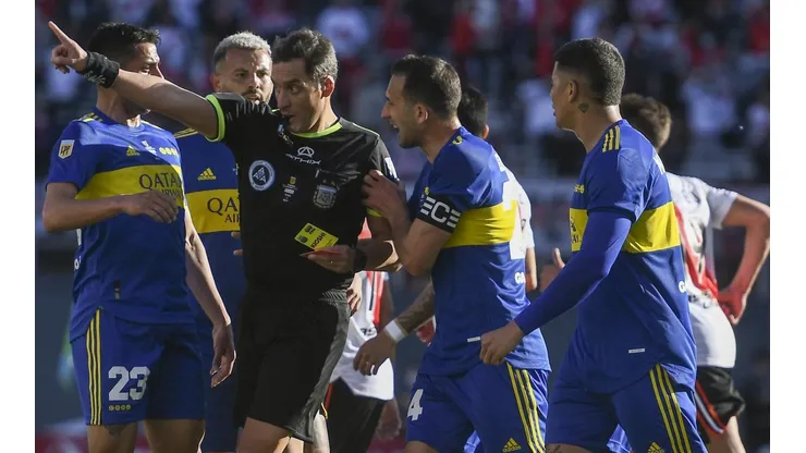 La expulsión de Marcos Rojo.