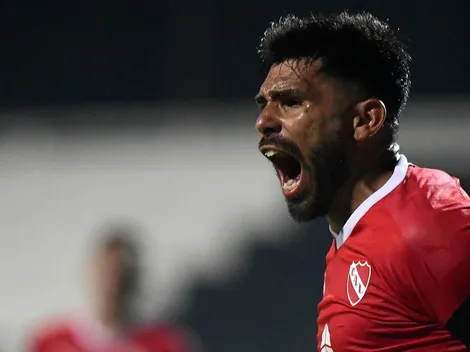 Silvio Romero hizo 4 goles en sus últimos 5 partidos ante Vélez