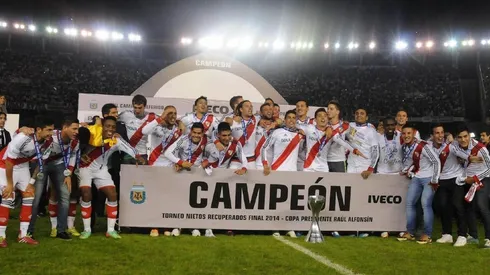 Urribarri fue campeón con River en el Torneo Final 2014.