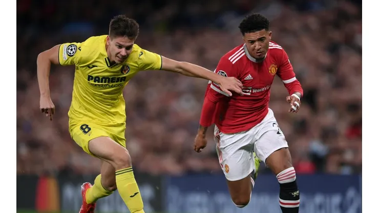 Foyth neutralizó a Sancho durante todo el partido.