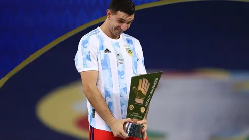 Dibu Martínez, pilar de la Selección en la Copa América.