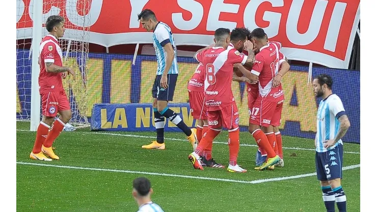 El festejo de los jugadores de Argentinos Juniors.