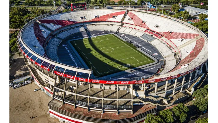 El Estadio Monumental se prepara para el Superclásico.