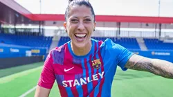 Barcelona, el primer club en vender la camiseta del femenino para hombres