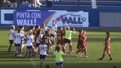 VIDEO: tremenda batalla campal en un partido de fútbol femenino