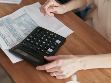 Calculadora Ganancias 2021: quién paga el impuesto con el nuevo piso mínimo y cómo calcularlo