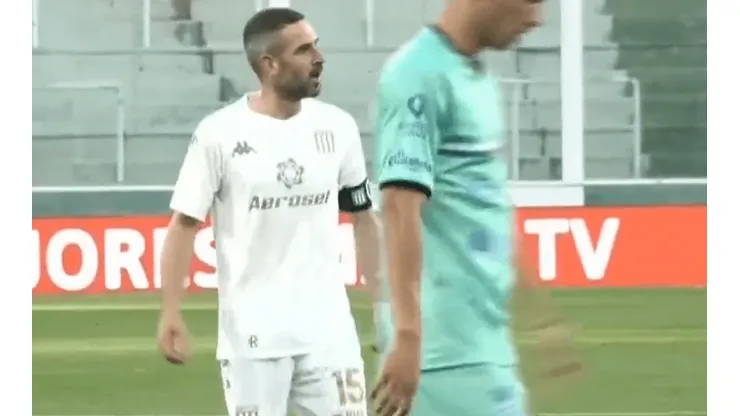 Lisandro López, muy enojado.