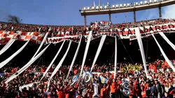 Los hinchas se preparan para volver al Monumental.