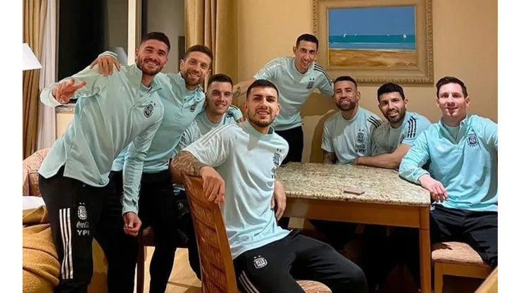Los 7 jugadores de la Selección Argentina que comentaron la foto de Messi