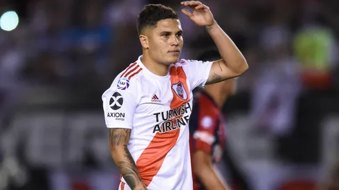 Juan Fernando Quintero con la camiseta de River.