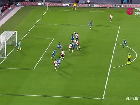 El insólito gol que le anularon a River ante Arsenal