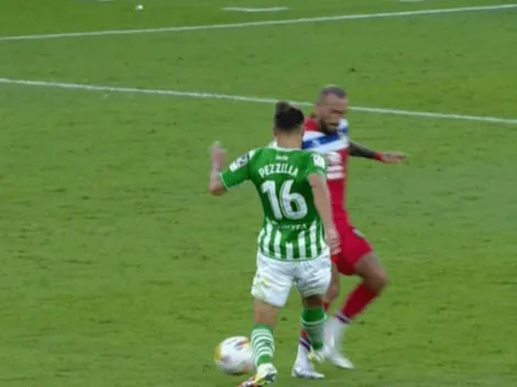 Así le quedó la pierna a Aleix Vidal luego de la patada criminal de Pezzella