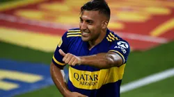 Ramón Ábila con la camiseta de Boca.