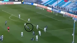 Desde ahí le pegó Michael Santos.