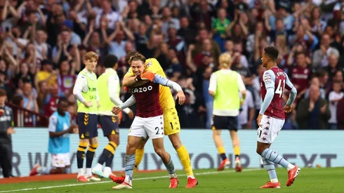 La celebración en el 1-0 parcial de Aston Villa.