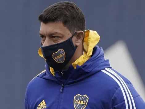 Lluvia de cambios: Battaglia probó un equipo alternativo para viajar a Tucumán