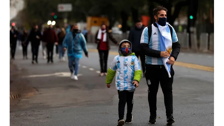 ¿Cuándo vuelve el público a la cancha en el fútbol argentino? (Getty Images)