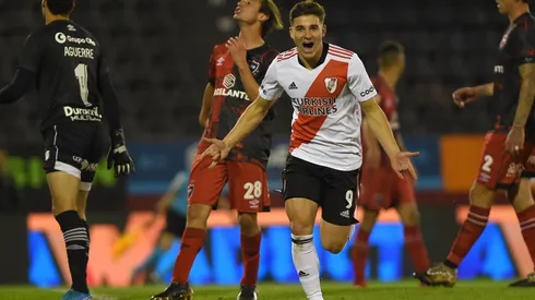 El anfitrión de la fiesta: Álvarez puso el 4 a 1 en su noche soñada