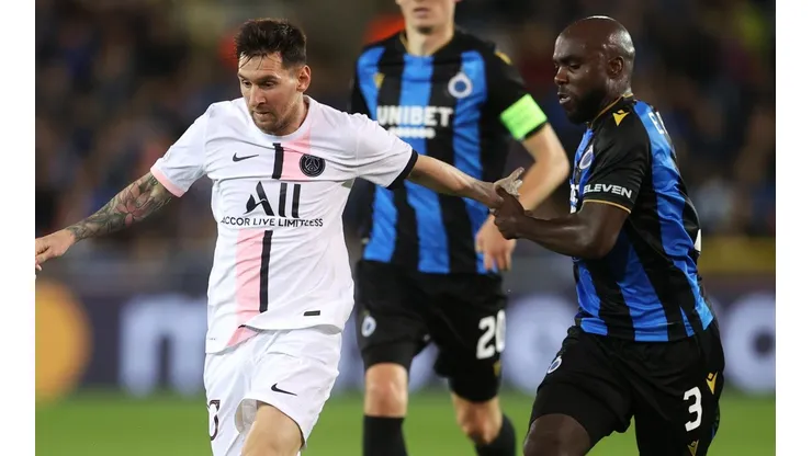 Lionel Messi y Eder Álvarez Balanta, Champions League (Foto: Getty Images)