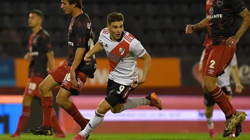 River, de la mano de Álvarez, araña la punta luego de la sólida victoria ante Newell's
