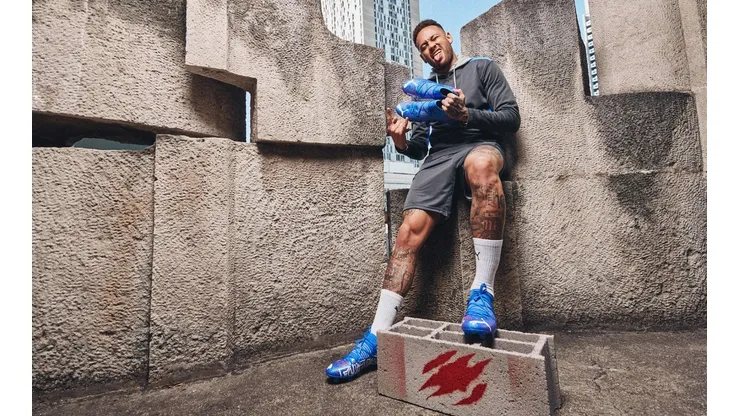 PUMA lanza junto a Neymar sus nuevos botines para “iluminar el juego”