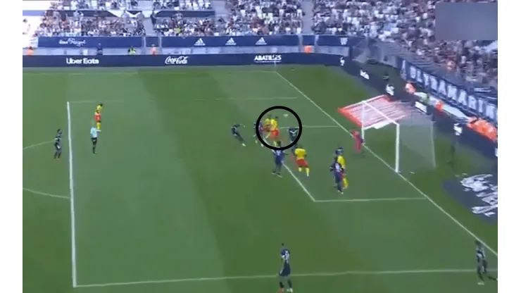 El gol de cabeza de Facundo Medina.