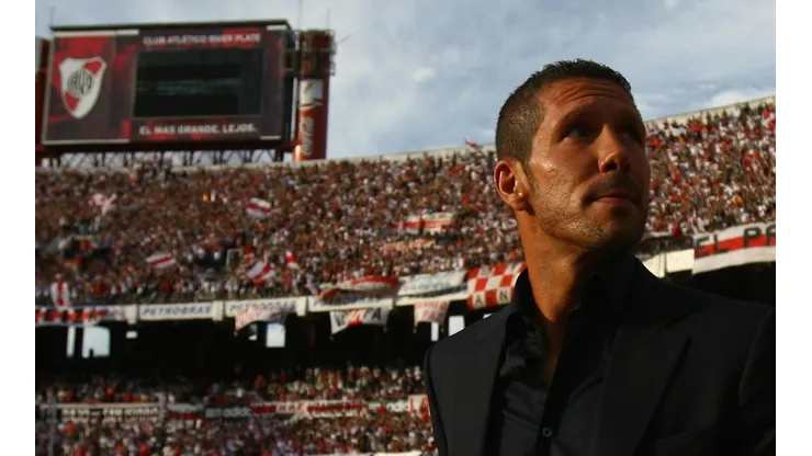Diego Simeone en el Estadio Monumental (Foto: Getty)